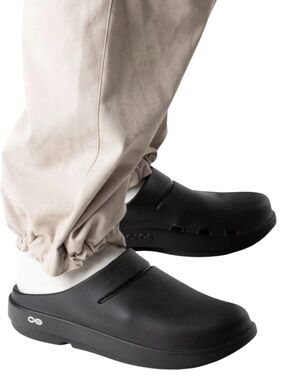 OOFOS Men's Ooclog Clog